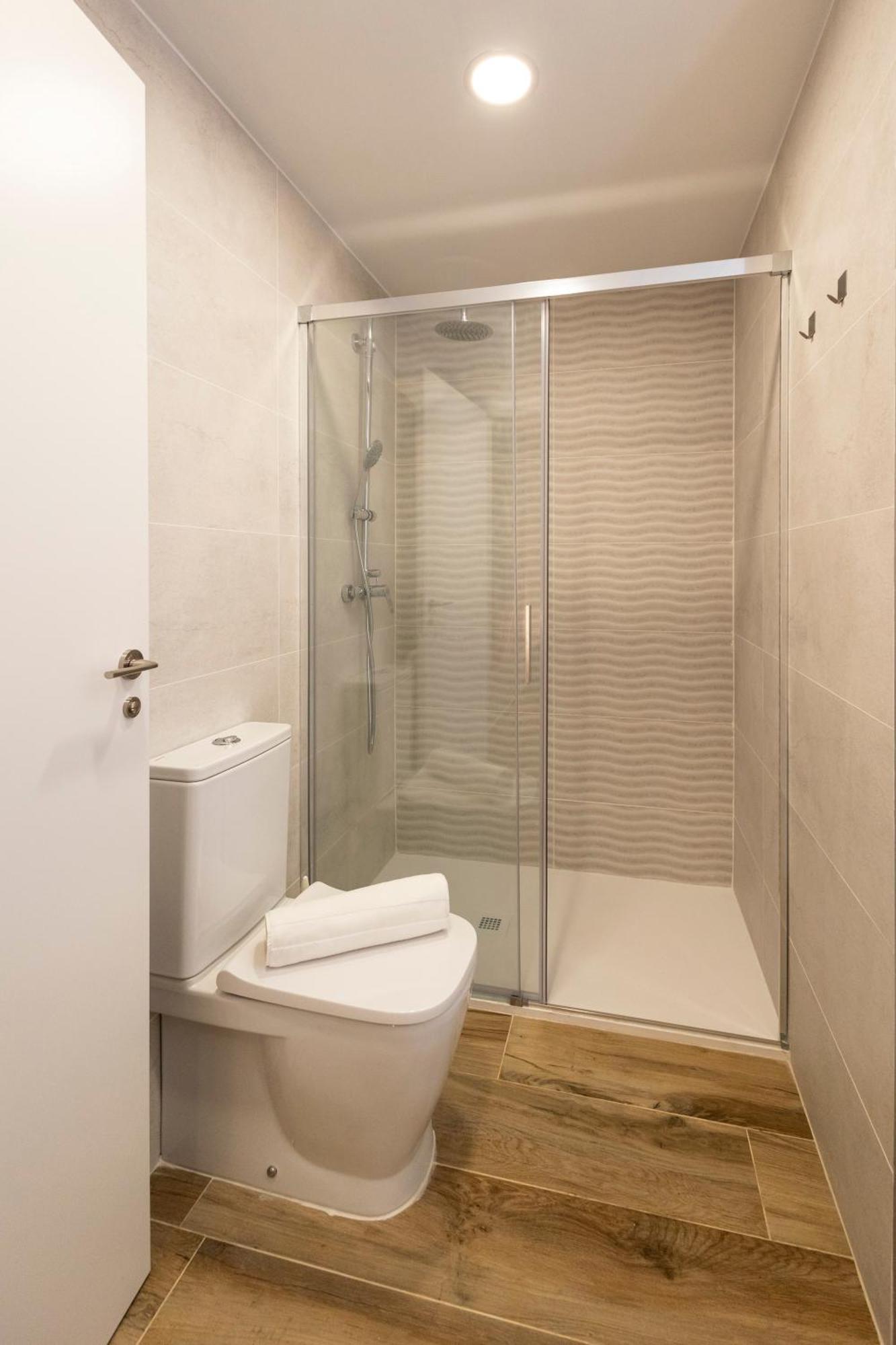 Cortes Suites By Concept Flats Valence Extérieur photo