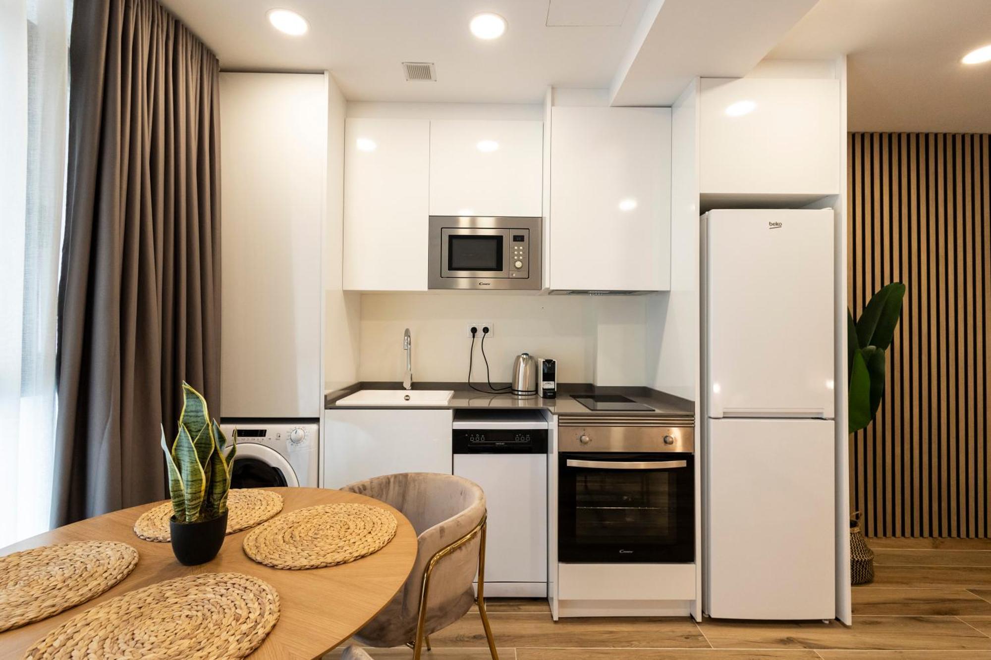 Cortes Suites By Concept Flats Valence Extérieur photo